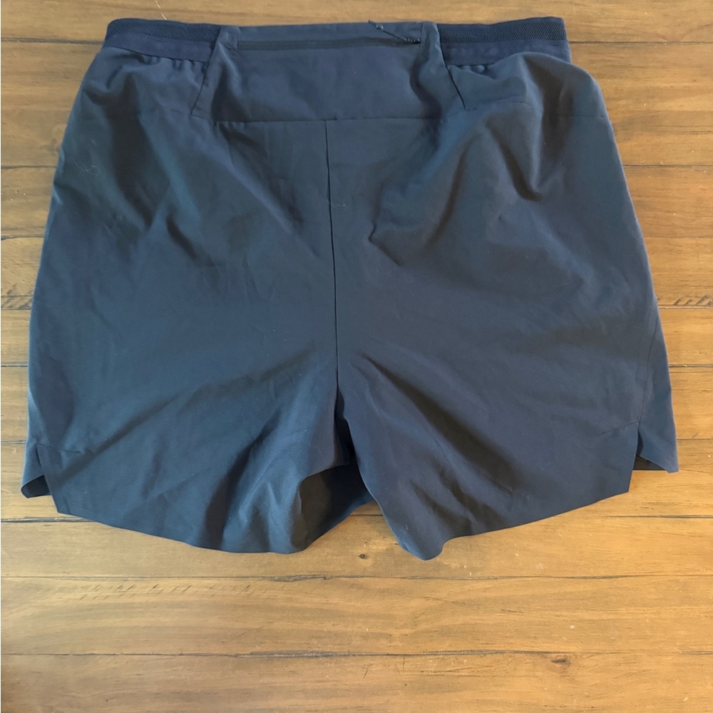 Arc'teryx Norvan Black Men's Shorts 5” - Picture 3 of 4